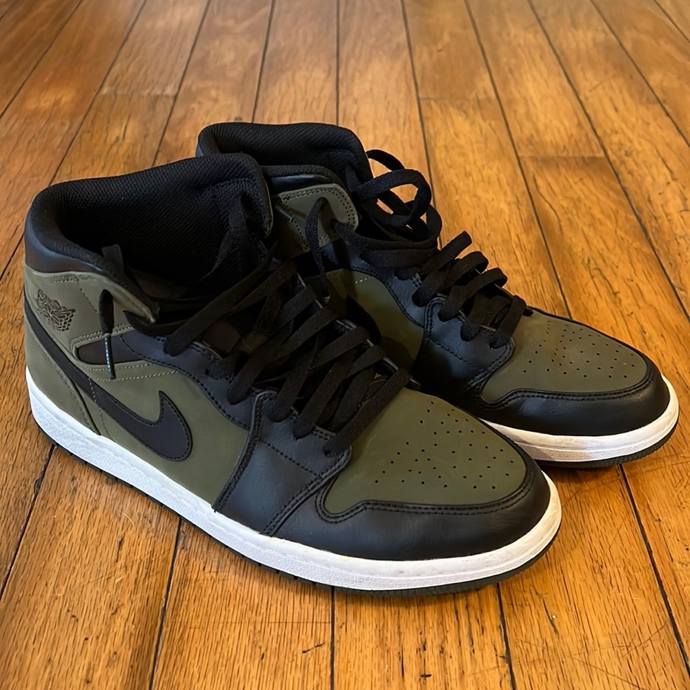 Jordan 1 Mid Olive Canvas sz 10.5
